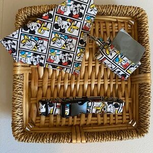 Disney Dog Collar Set - Black and White